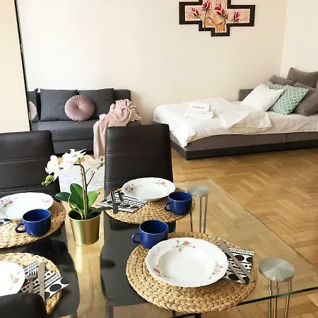 Sienna 93 - Cozy By Homeprime Apartment Warsaw